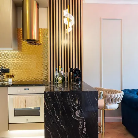 Apartment Golden Park 4*