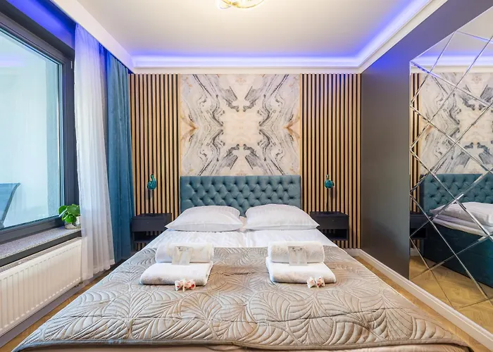 Golden Park アパート 4*